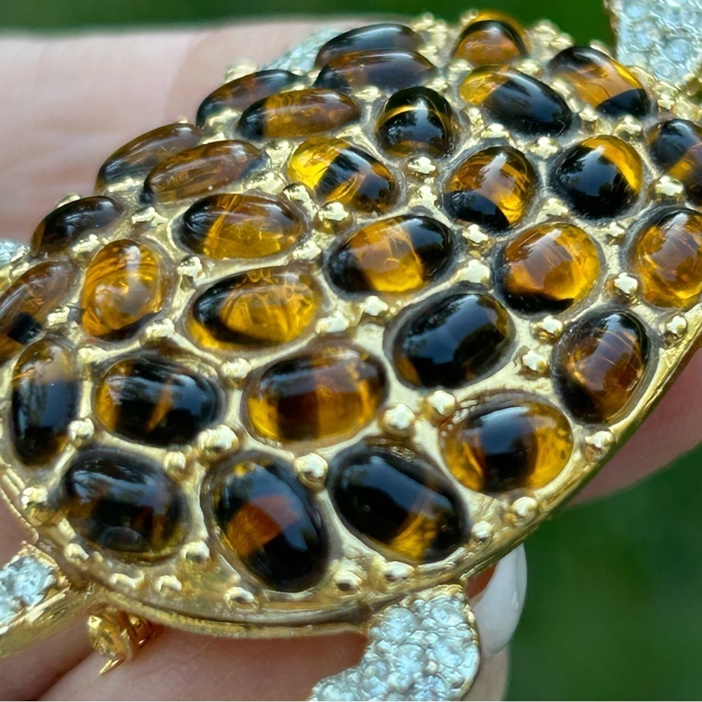 Kenneth Jay Lane Rhinestone Turtle Brooch - Signed - Picture 3 of 8